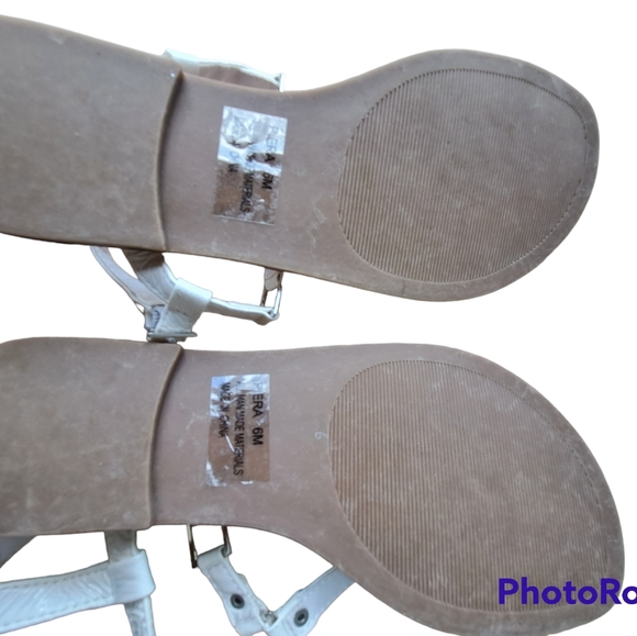 NWOT Rampage Thong Sandals SZ 6 - Picture 2 of 2